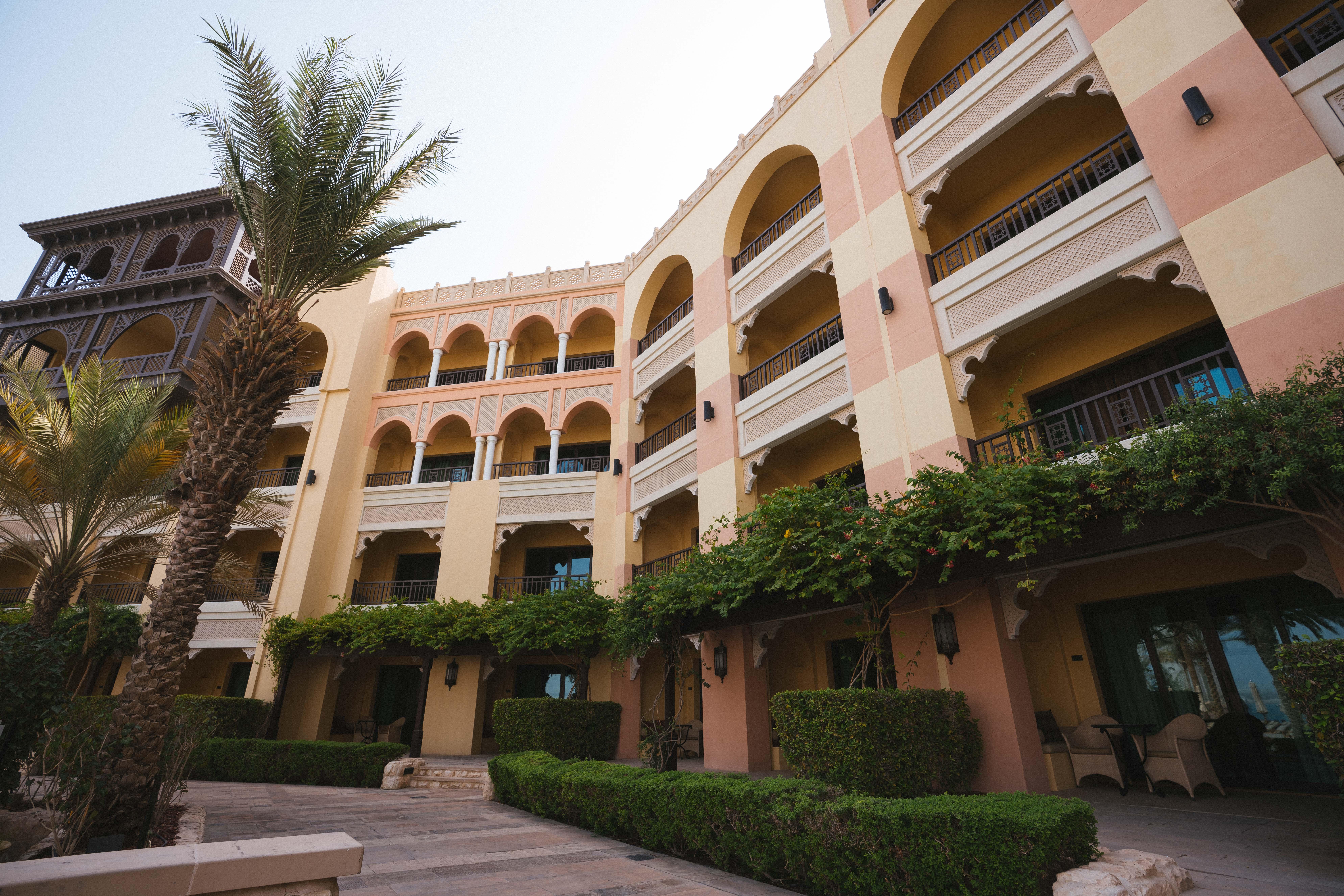 Shangri-La Qaryat Al Beri, Abu Dhabi Exterior photo The Palace Downtown