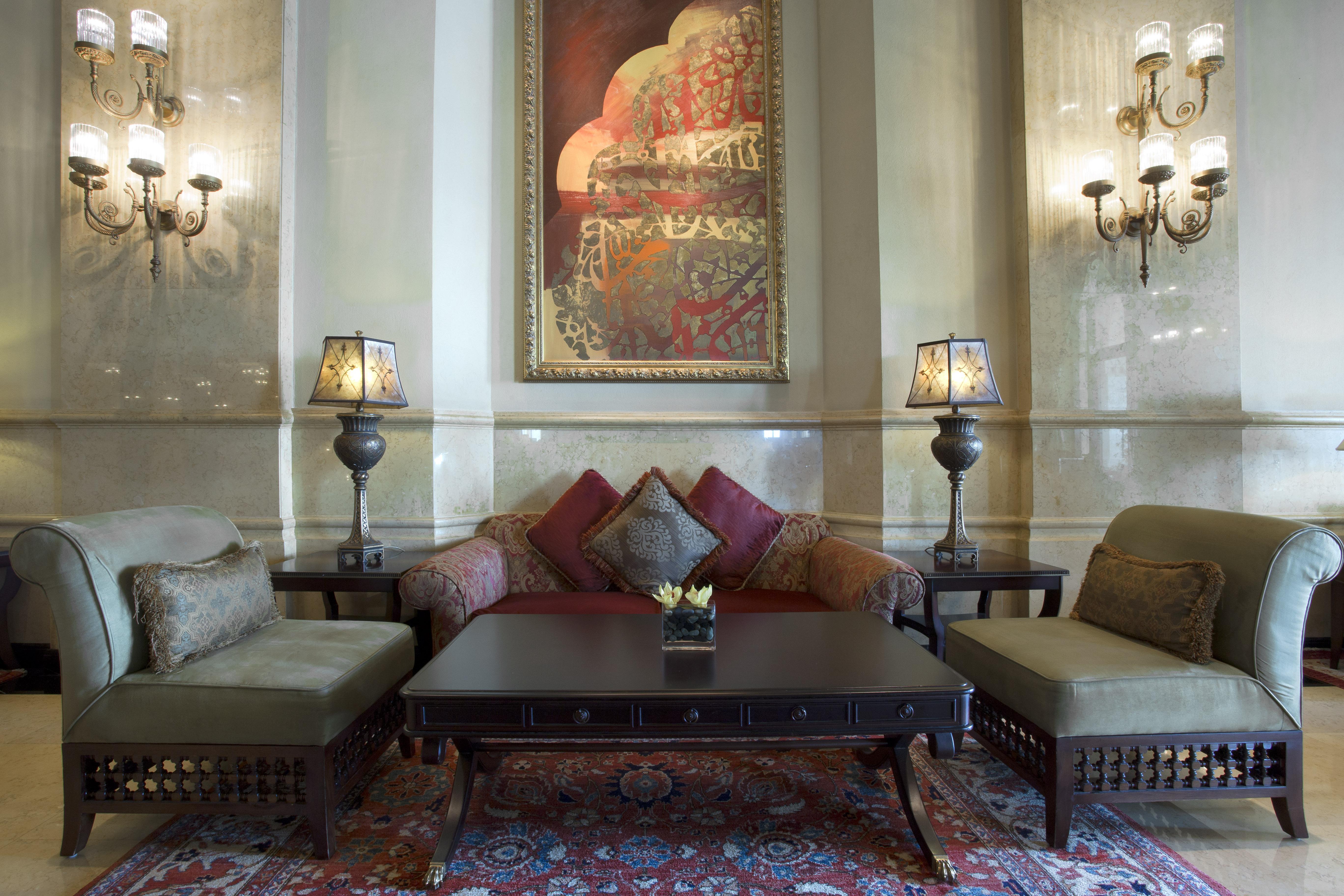 Shangri-La Qaryat Al Beri, Abu Dhabi Exterior photo The lobby of the Taj Mahal Palace