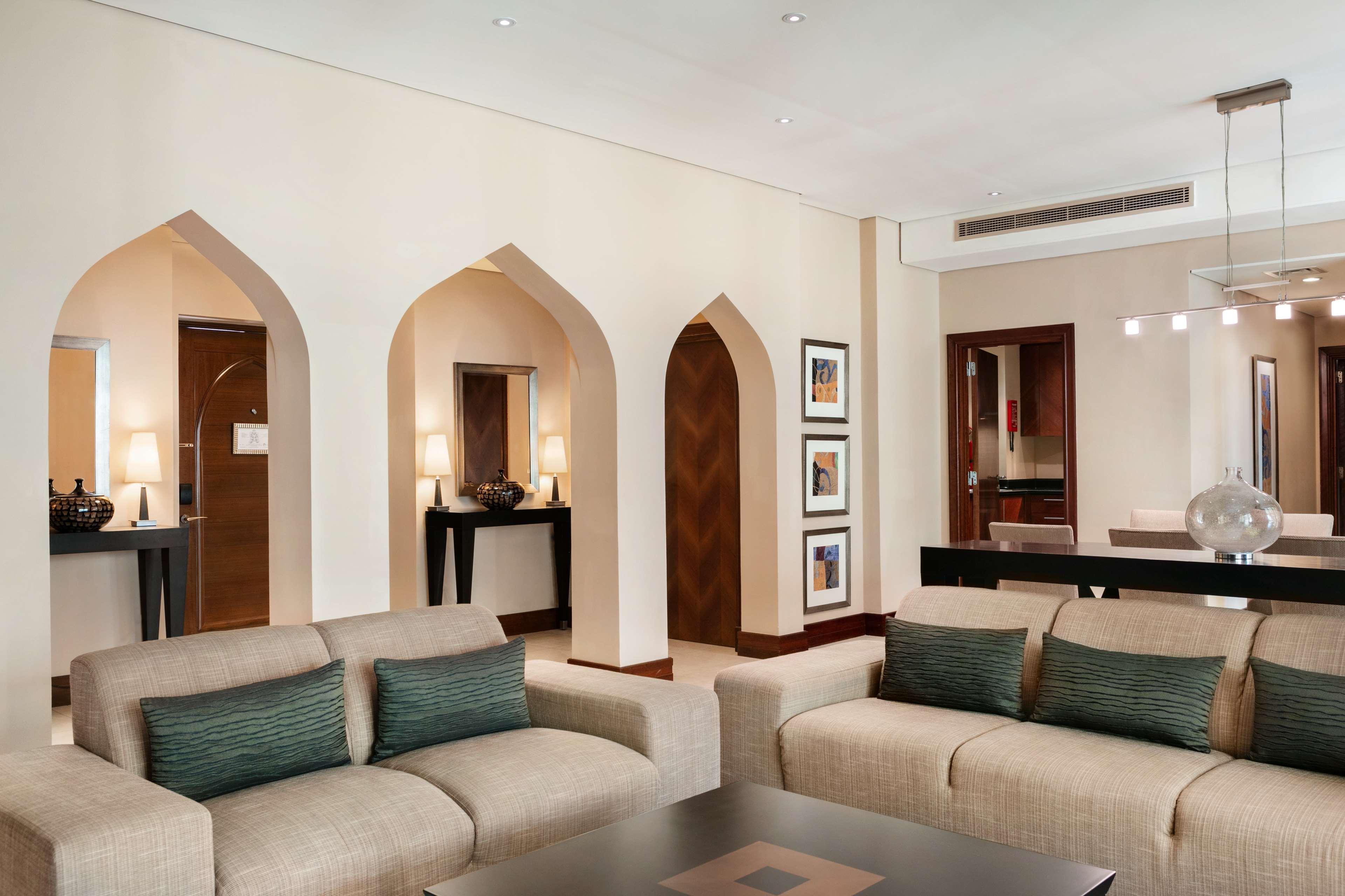 Shangri-La Qaryat Al Beri, Abu Dhabi Exterior photo The Royal Suite