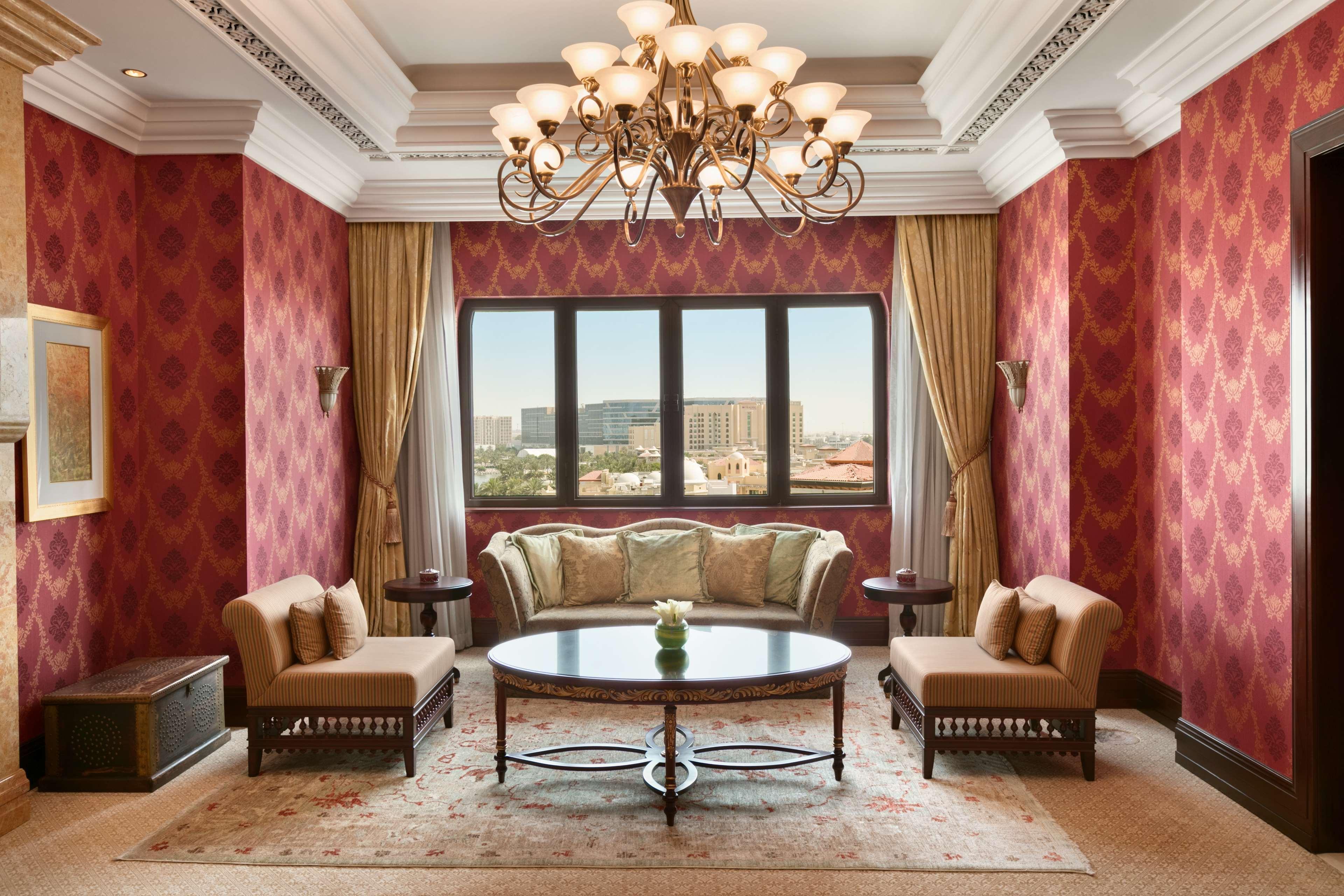 Shangri-La Qaryat Al Beri, Abu Dhabi Exterior photo A suite at the Jumeirah Emirates Towers Hotel