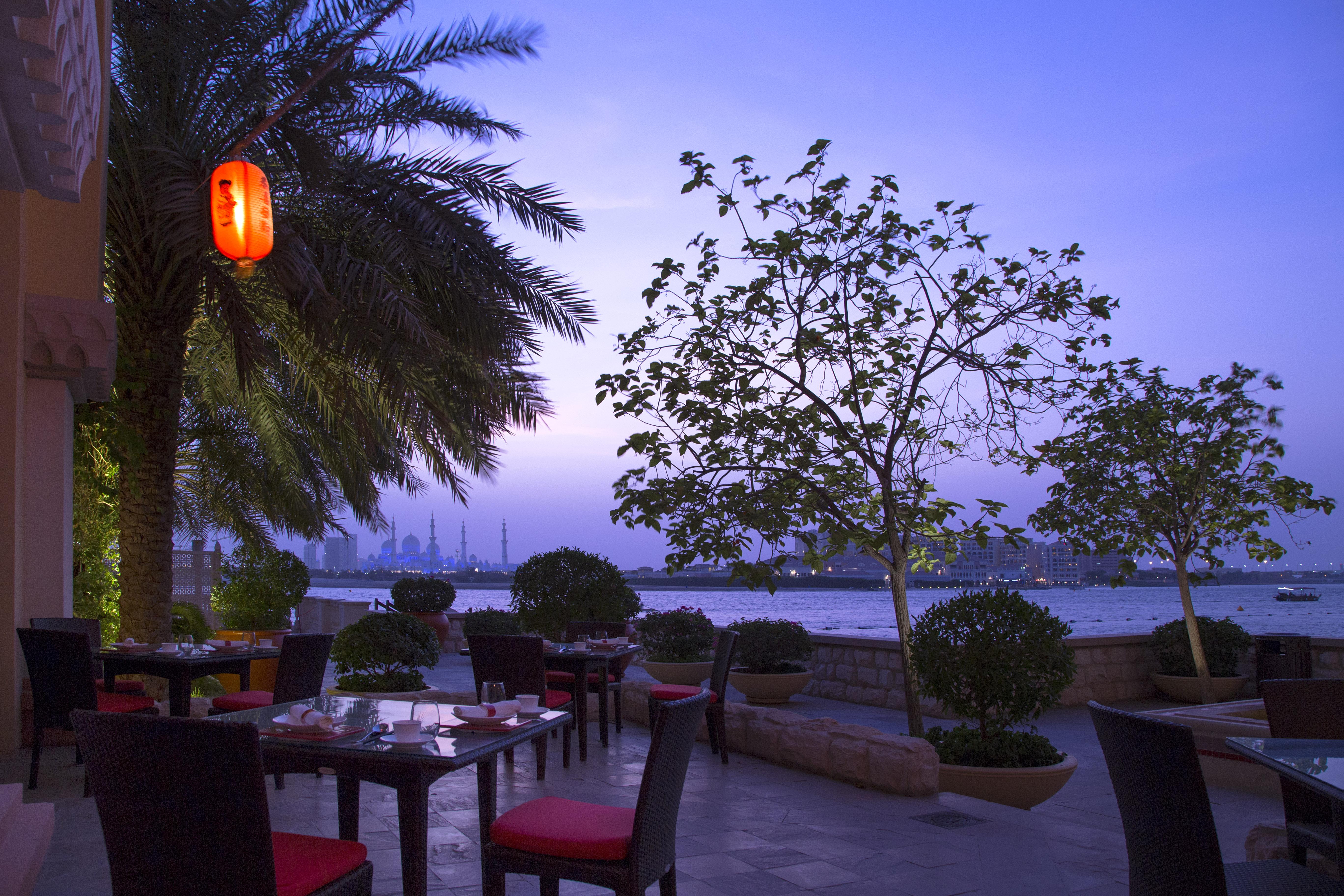 Shangri-La Qaryat Al Beri, Abu Dhabi Exterior photo View of the restaurant